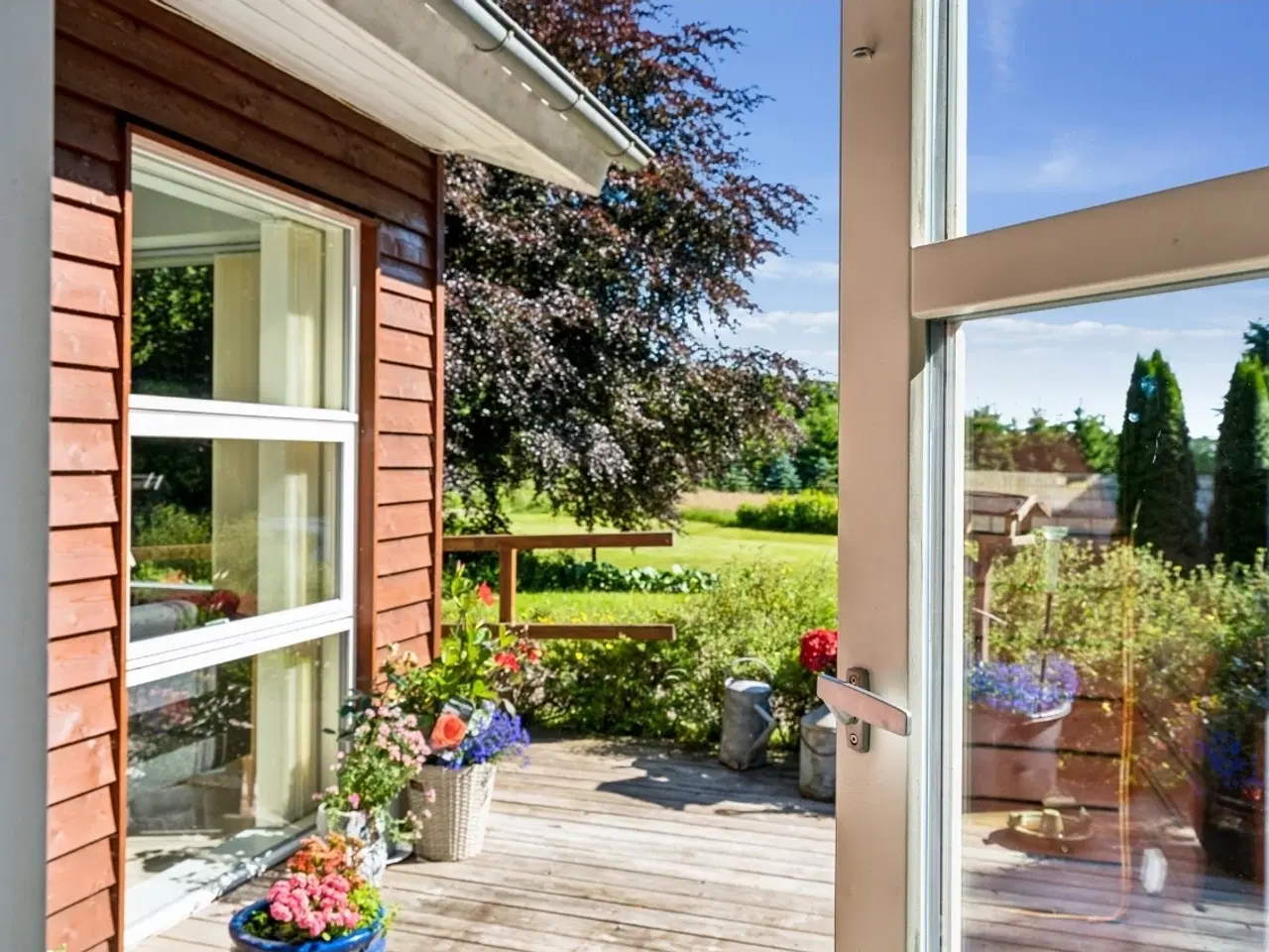 Billede 6 - IDYLLISK TRÆHUS 