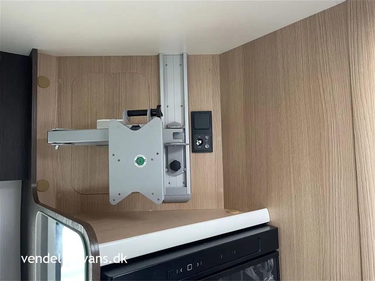 Billede 13 - 2026 - McLouis Mc4 273   Enkeltsenge og stor garage - 10 års tæthedsgaranti - Glasfiber sider-tag-bund