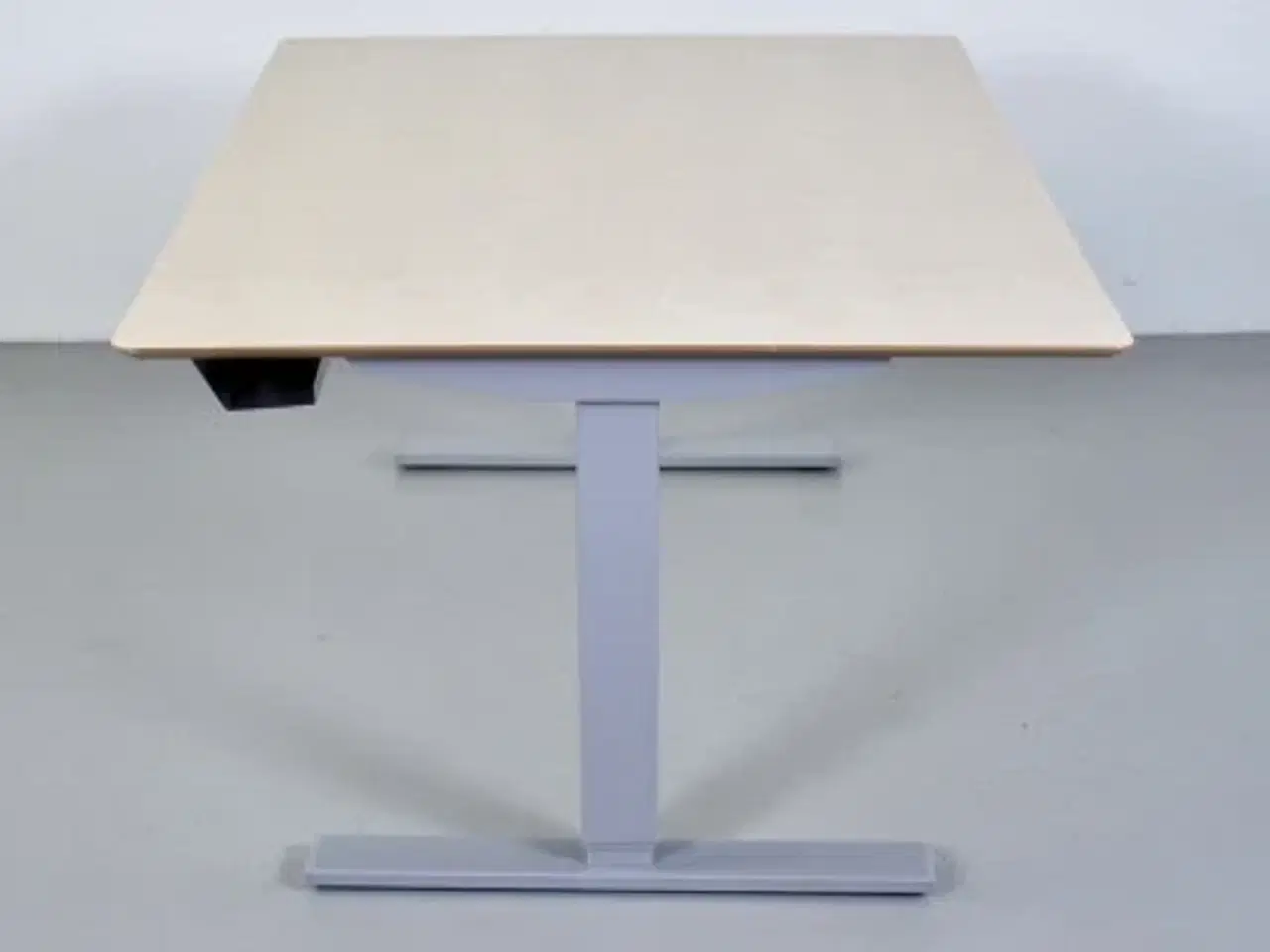 Billede 4 - Scan office hæve-/sænkebord med birkelaminat, 140 cm.