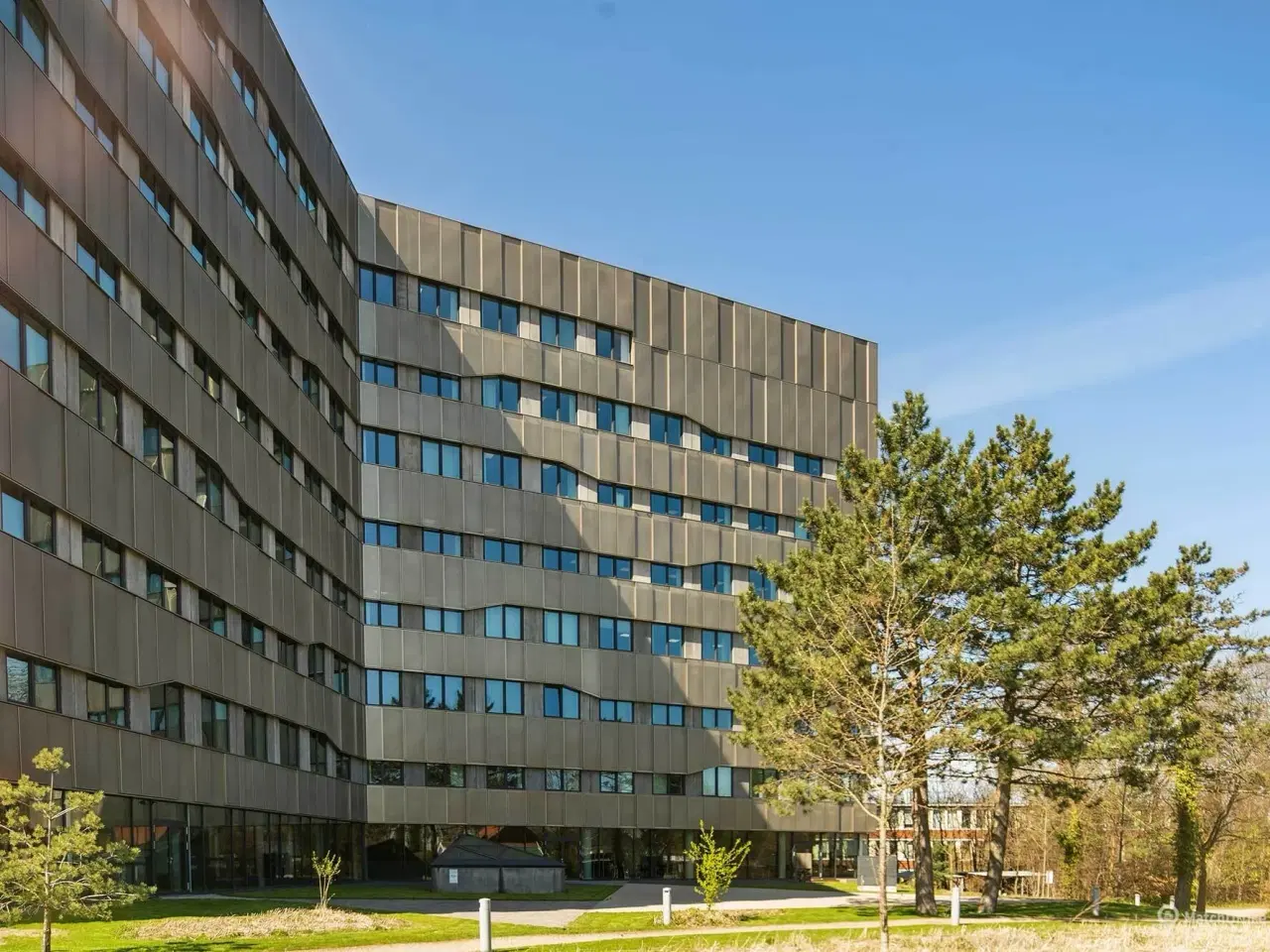 Billede 18 - Gladsaxe Company House - DGNB-certificeret kontorhus med serviceret reception. fælles kantine og mødecenter