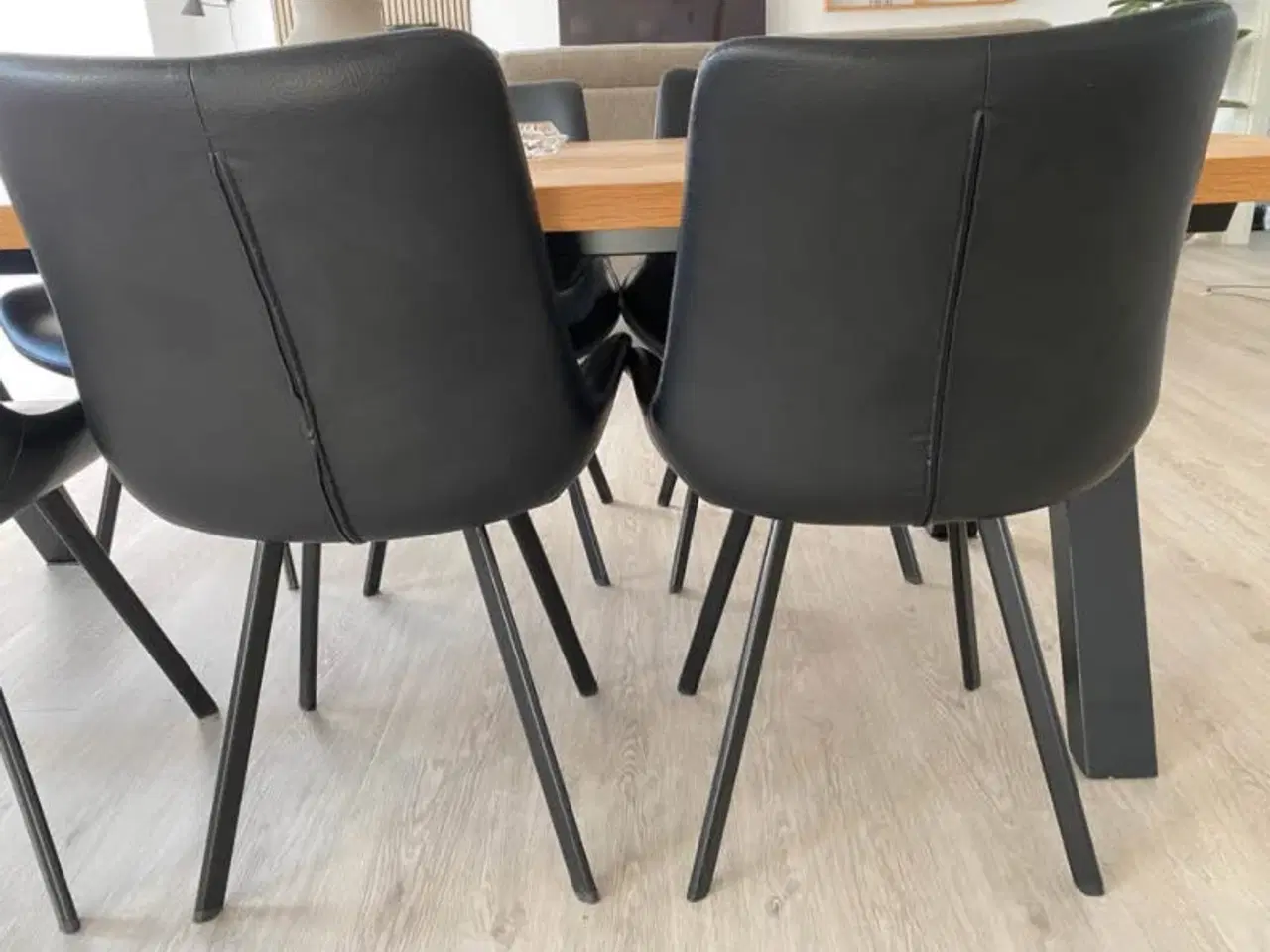 Billede 10 - Spisebord + 6 spisebordsstole