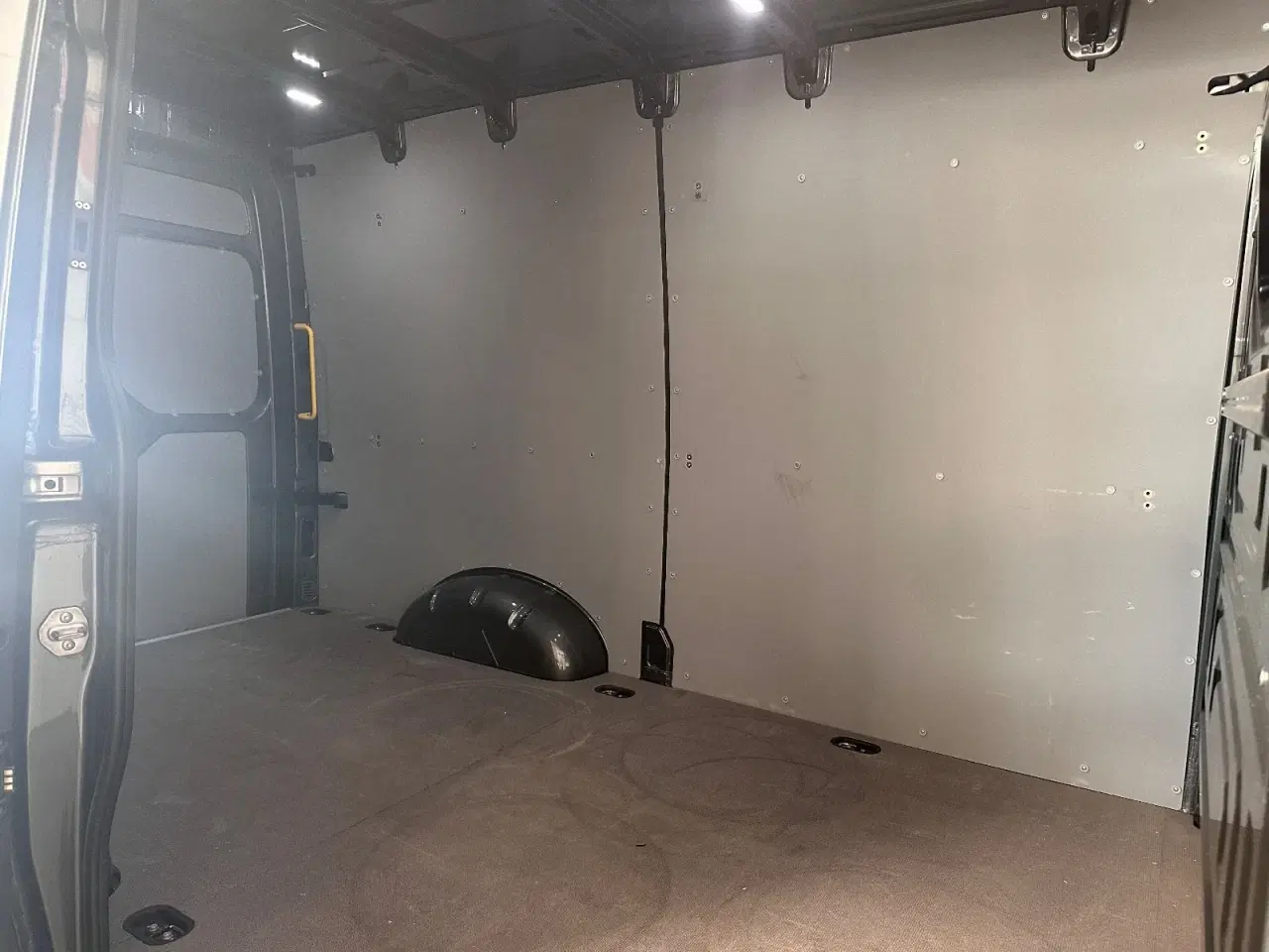Billede 13 - VW Crafter 35 2,0 TDi 177 Kassevogn L3H2 aut. 4Motion