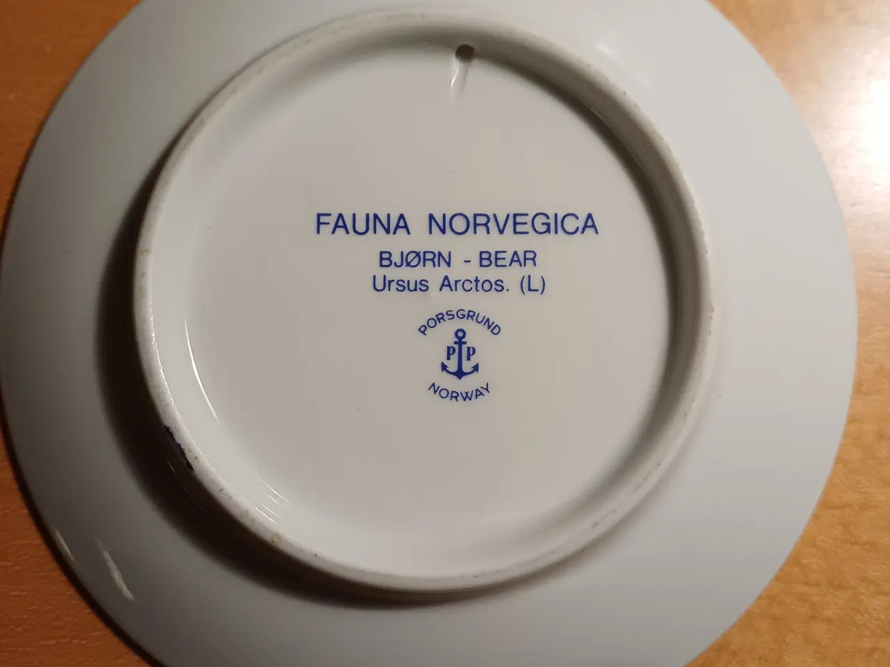 Billede 3 - Blåbjørn platte blå/hvid porcelæn mrk. Porsgrund