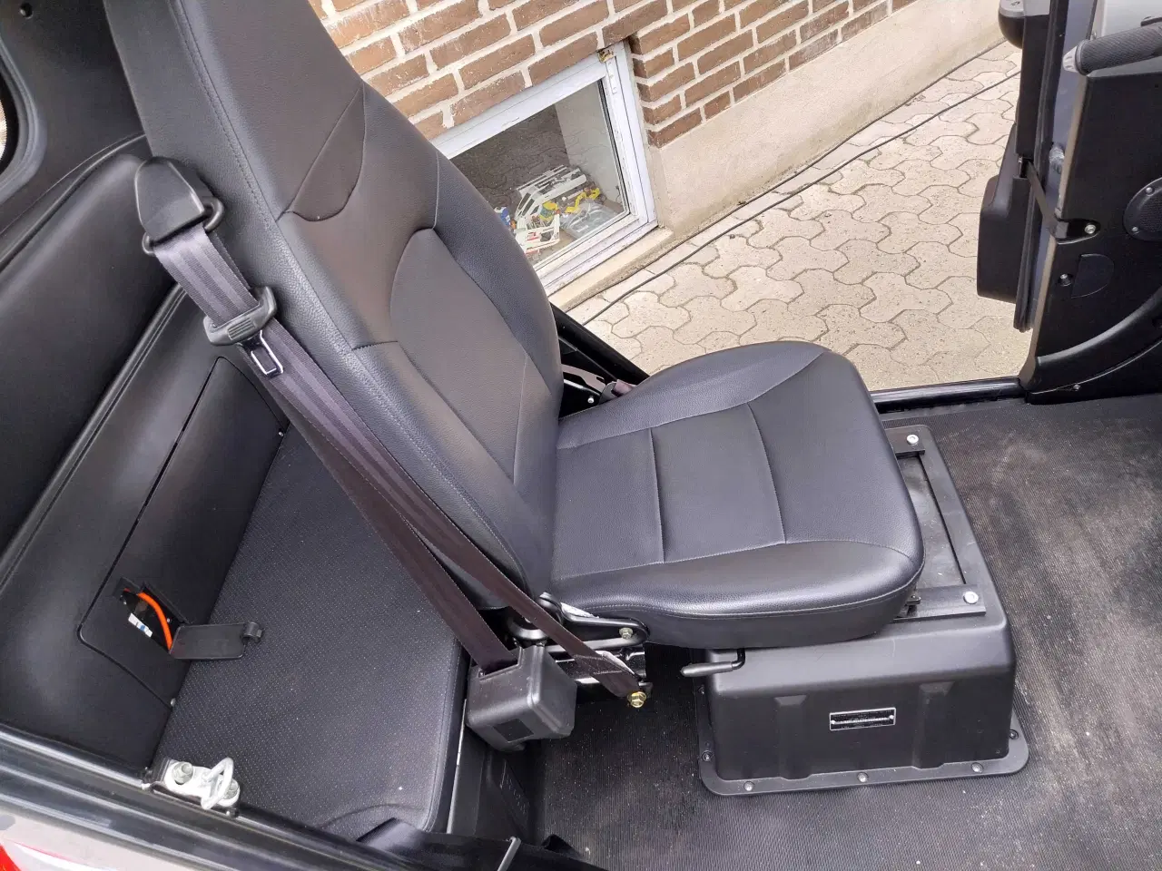 Billede 12 - Næsten ny Bach 26 S125 Kabinescooter til halv pris