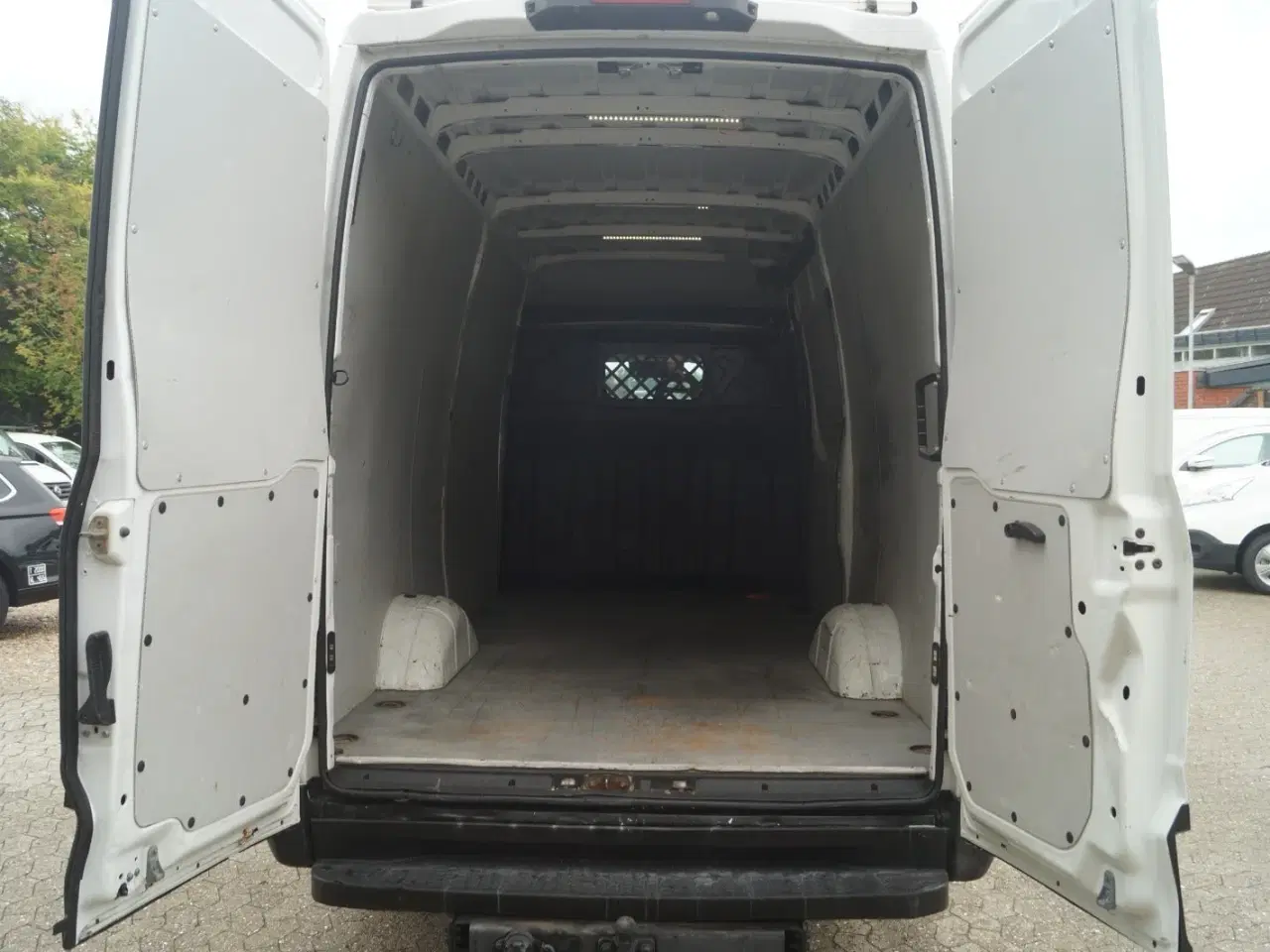 Billede 12 - Iveco Daily 2,3 35S15 12m³ Van