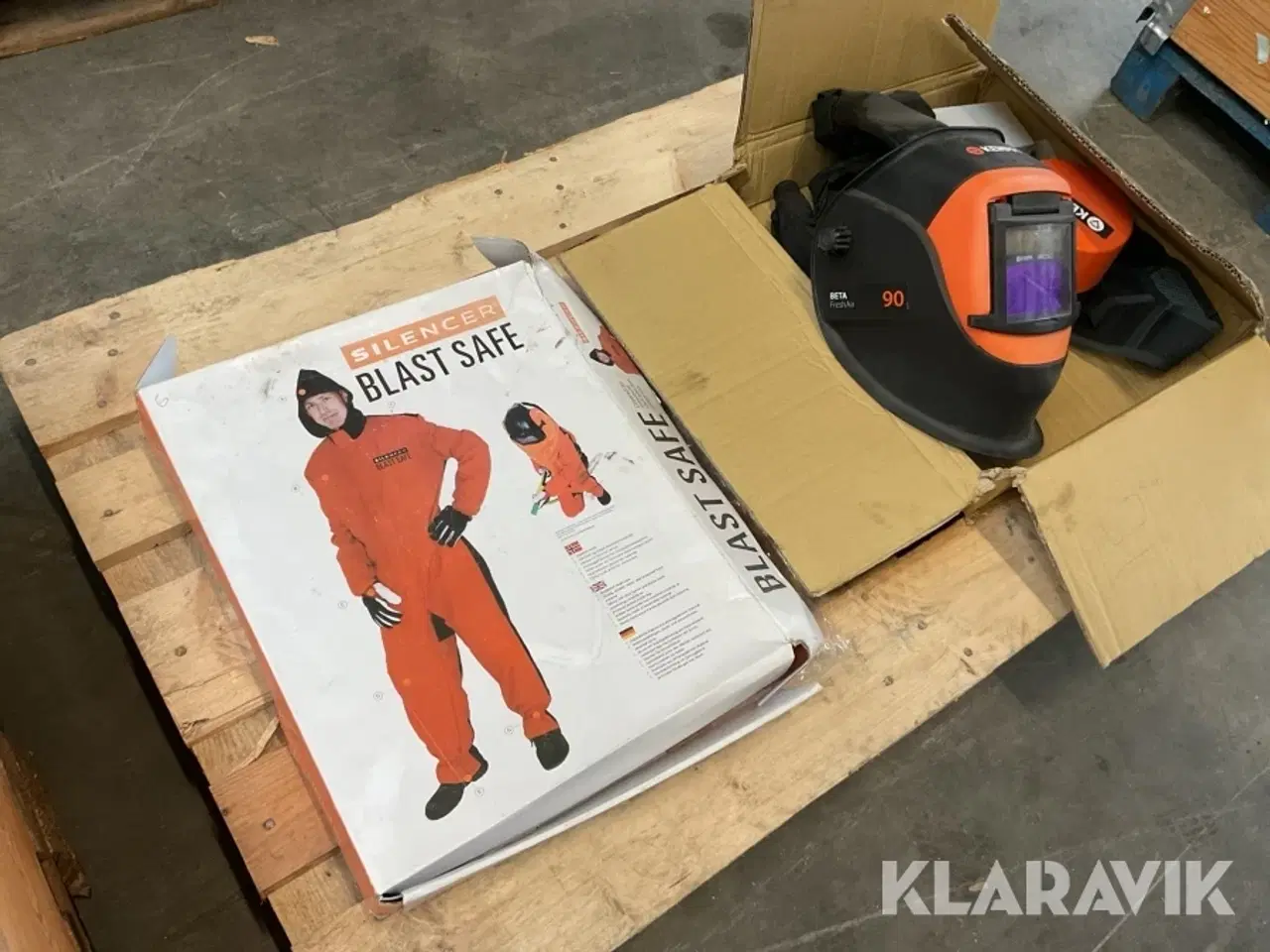 Billede 2 - Sikkerhedsdragt og maske Silencer