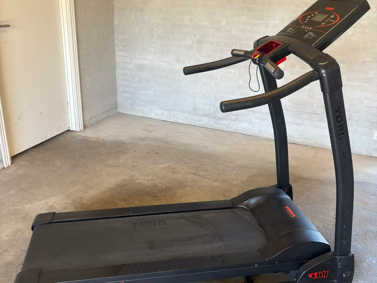 Billede 1 - Løbebånd. York Fitness t101 herutage