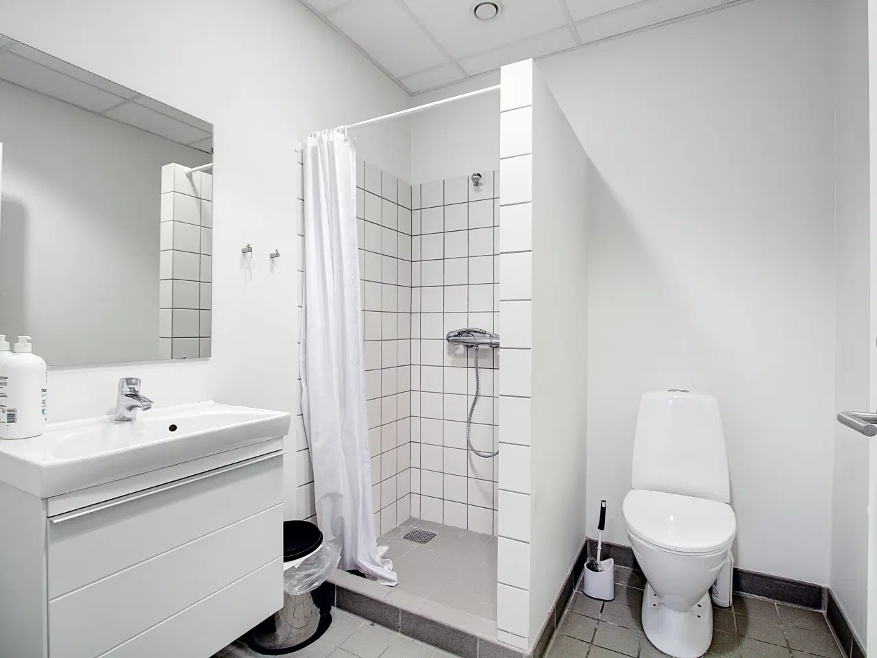 Billede 13 - Moderne kontorer/showroom/undervisningslokaler med godt lysindfald