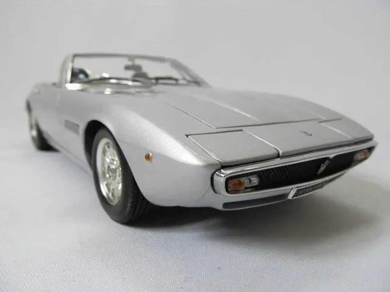 Billede 8 - 1970 Maserati Ghibli Spyder - 1:18  