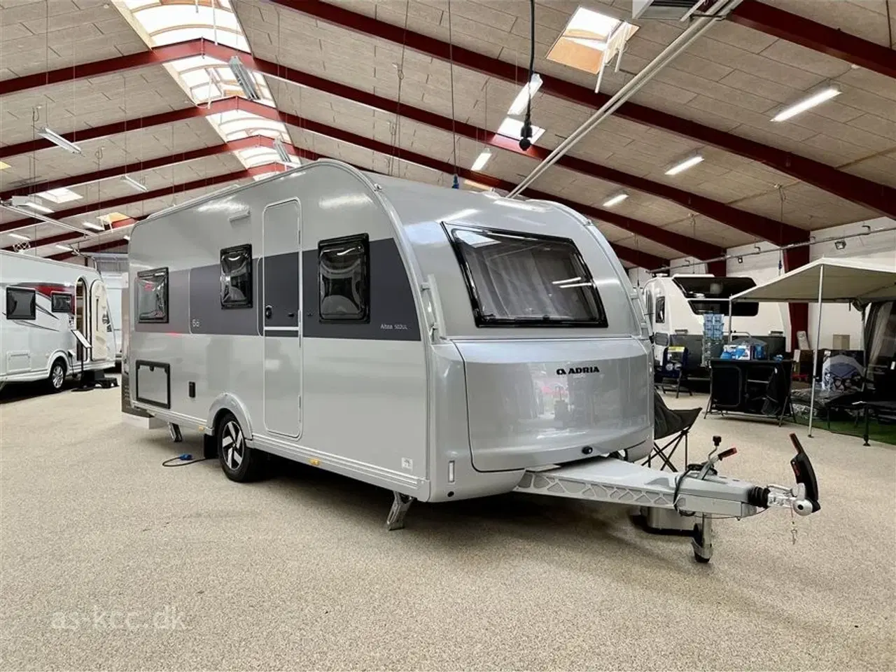 Billede 2 - 2025 - Adria Altea 502 UL Kampagne   Adria Altea 502 UL årg. 2025 5 Sovepladser, 4 Siddepladser 60 Selection jubilæumsmodel  med meget udstyr.