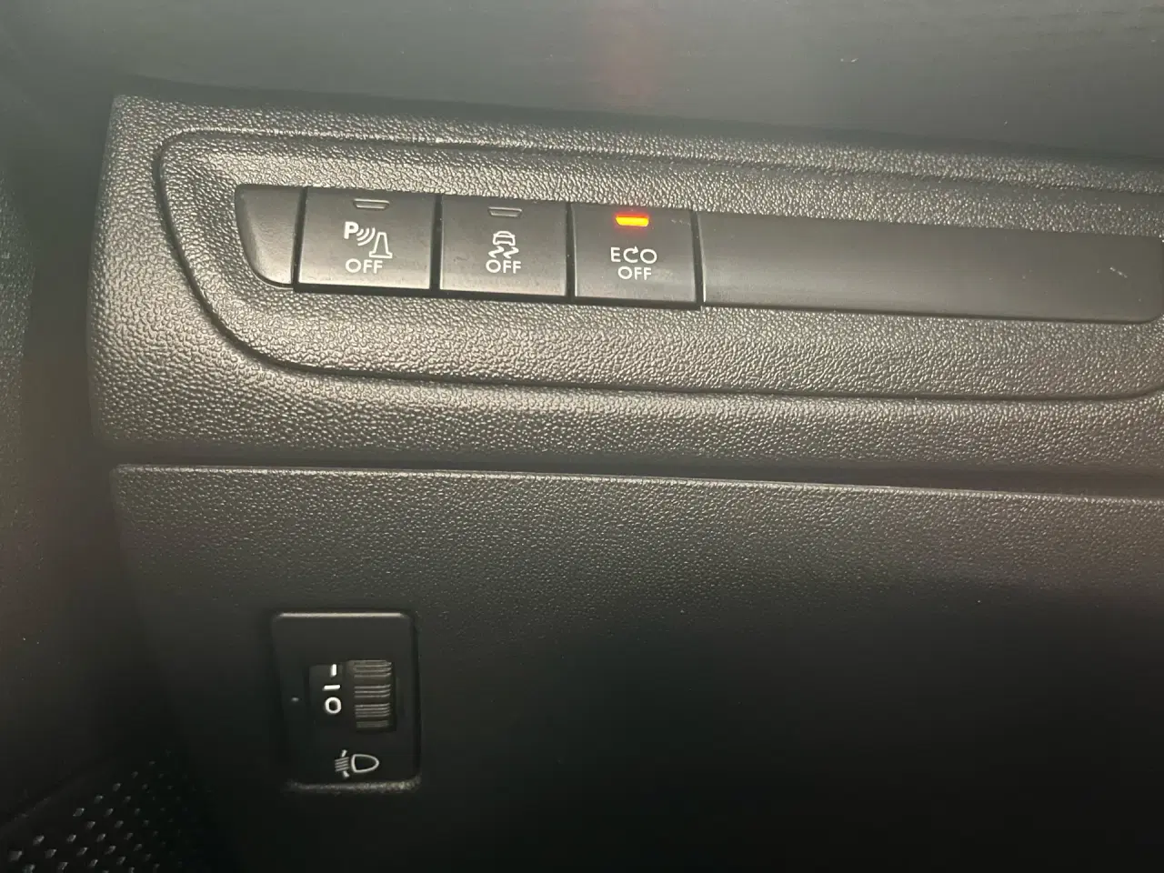 Billede 8 - Peugeot 208 1,6 BlueHDi Desire 100HK 5d