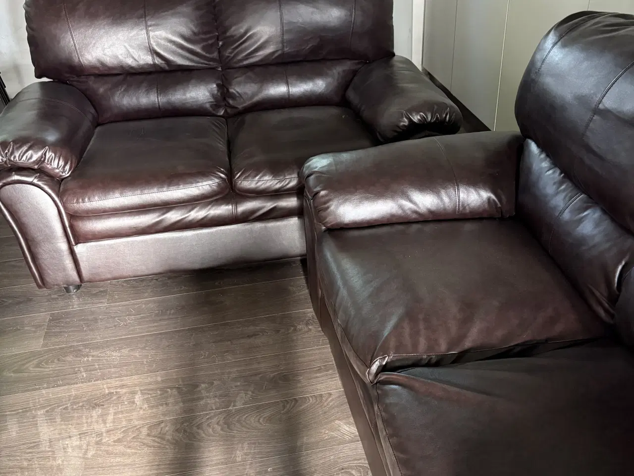 Billede 3 - To flotte to personer sofaer som på billeder 