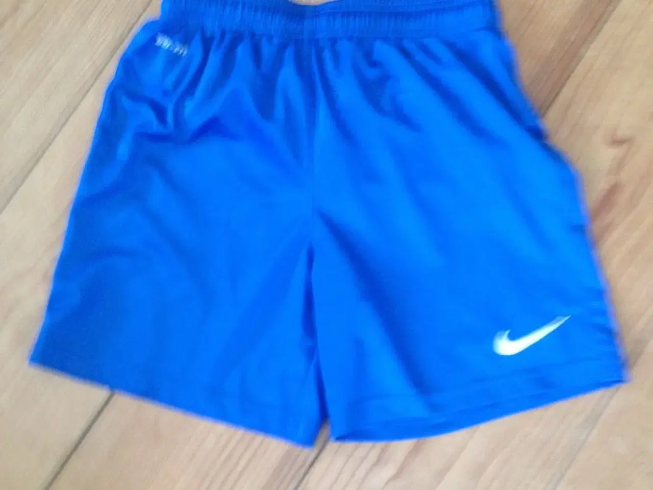 Billede 1 - Nike Dry-Fit shorts str M / 10-12 år