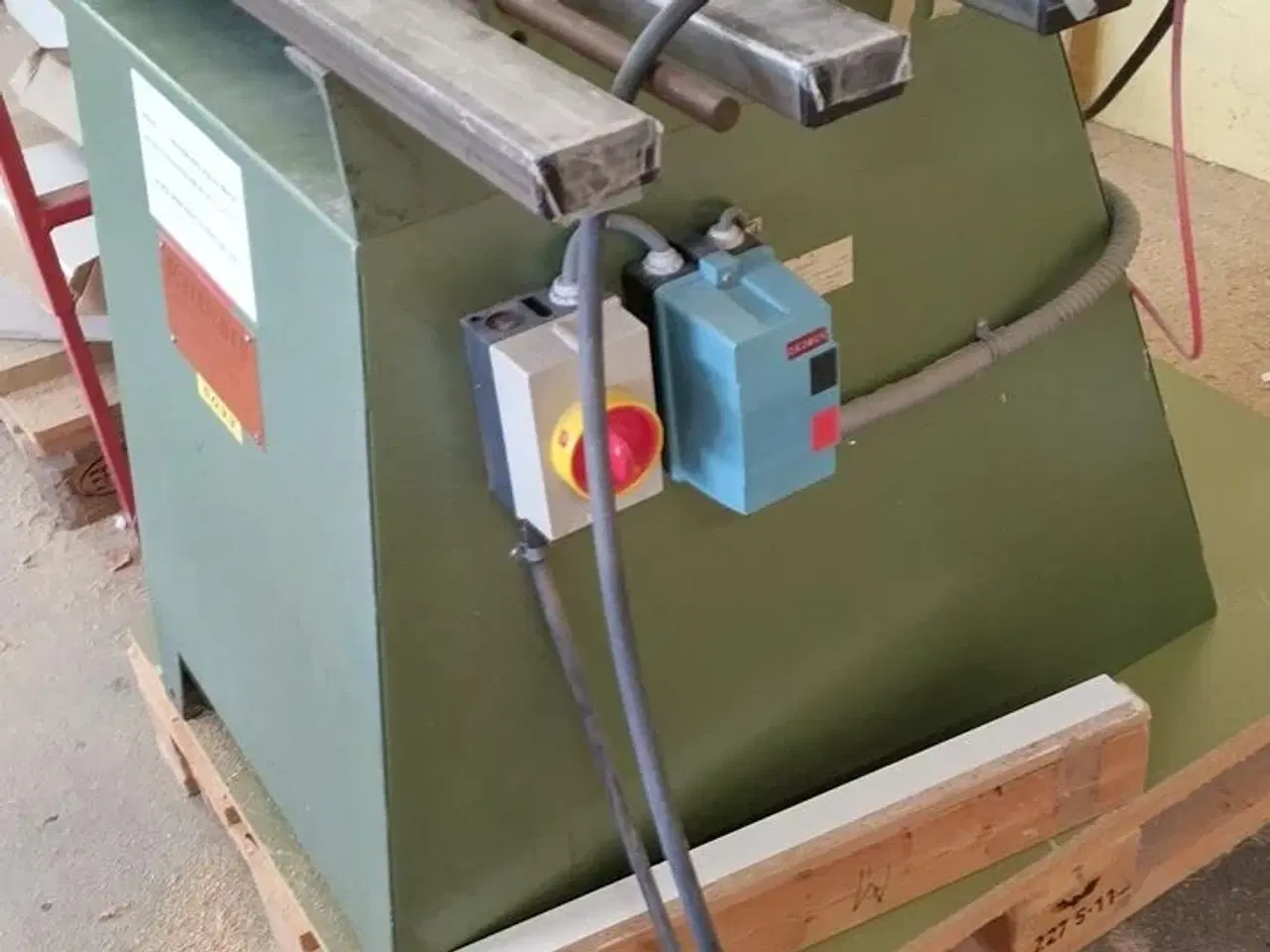 Billede 5 - Boremaskine til boring af minifix beslag.