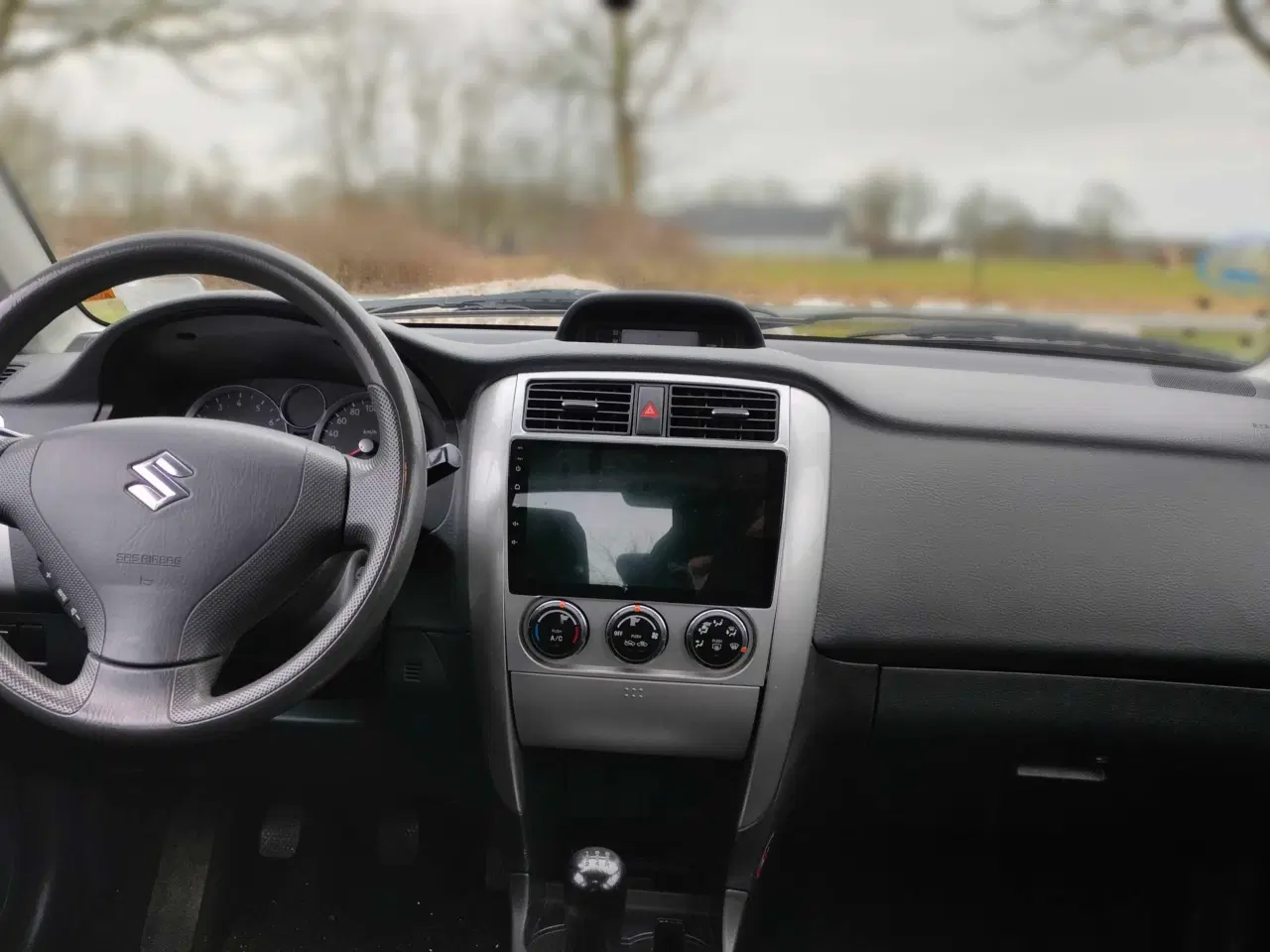 Billede 6 - Billig Suzuki liana 1.6 benzin lav km