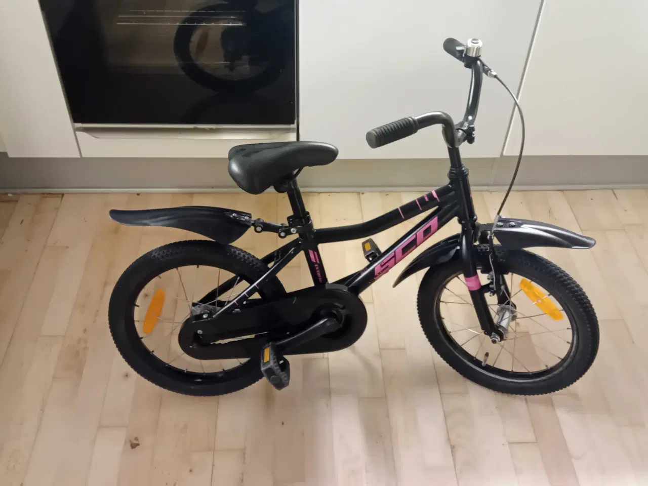 Billede 2 - Pige cykel 16 tommer.  Passer 4 til 6 år.