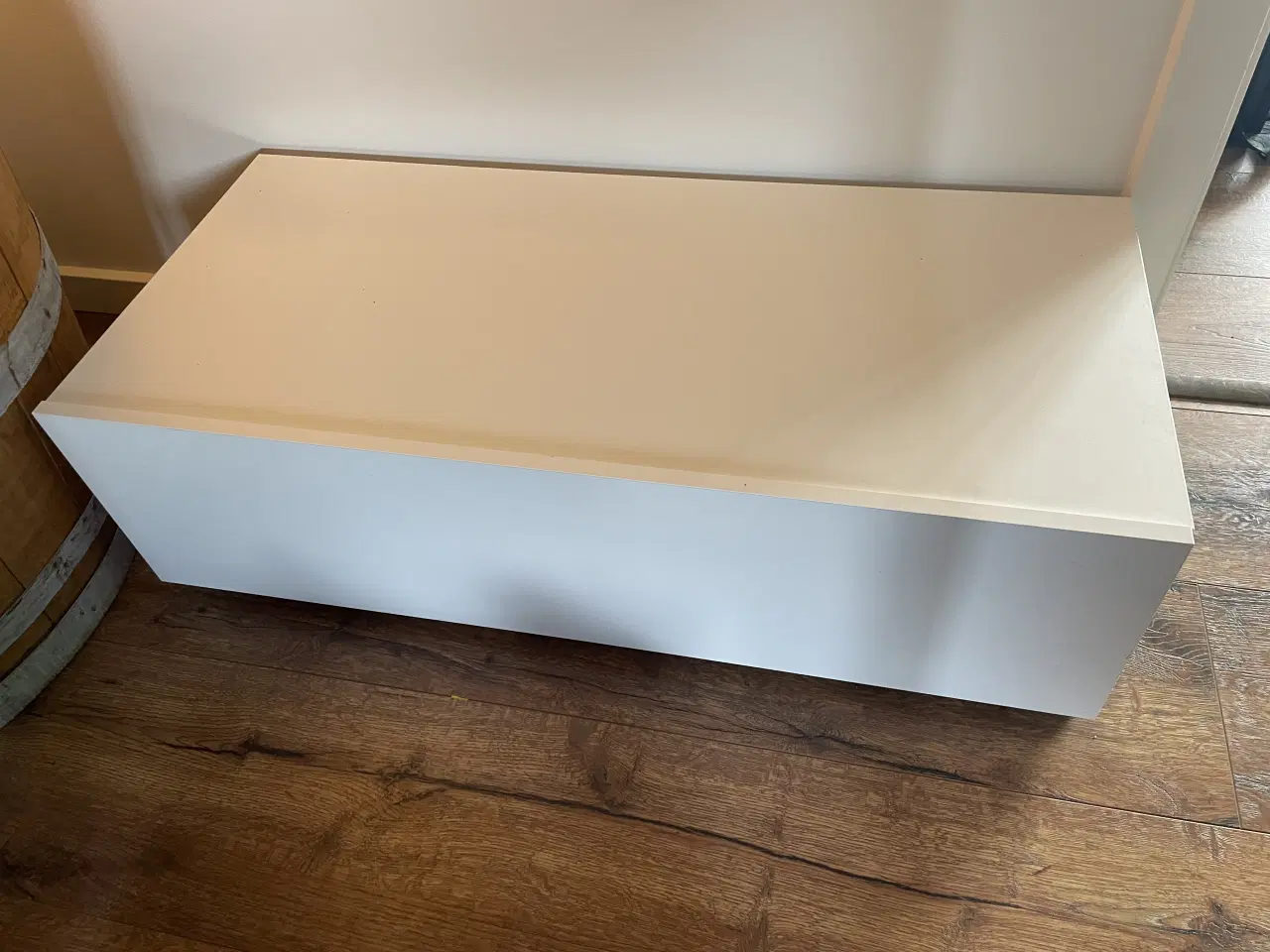 Billede 4 - Tv-bord - et stort og et lille.