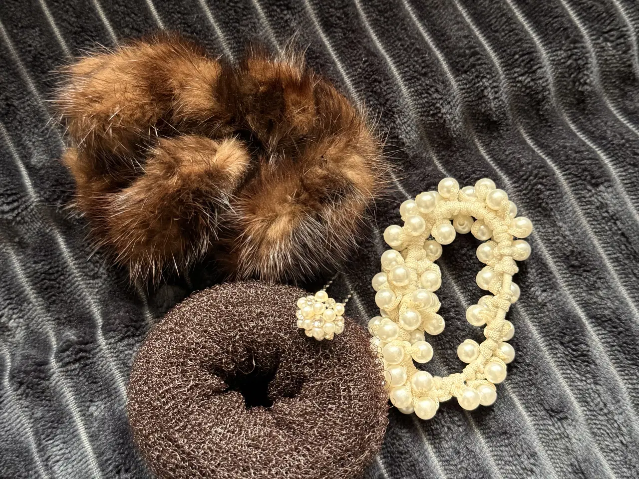 Billede 2 - Stævne hårpynt sælges