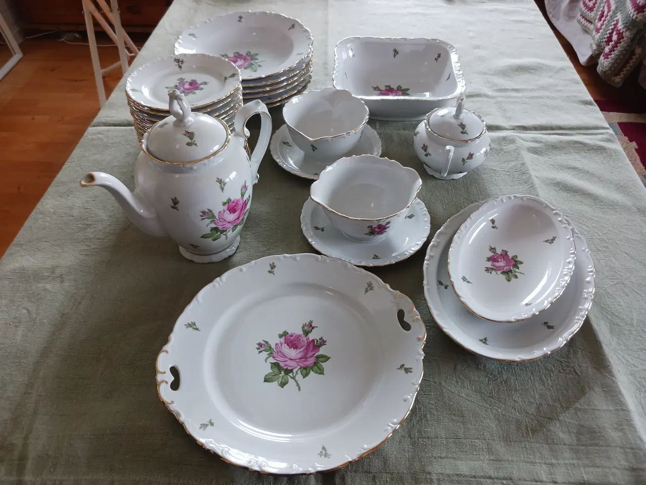 Billede 6 - Dele til Kaffestel/spiseste Kahla med lyserød rose