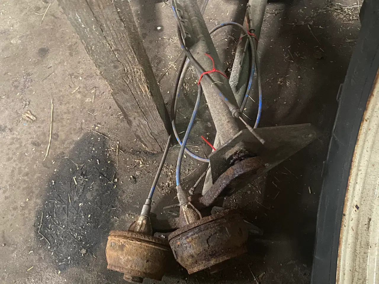 Billede 1 - Trailer aksler knott