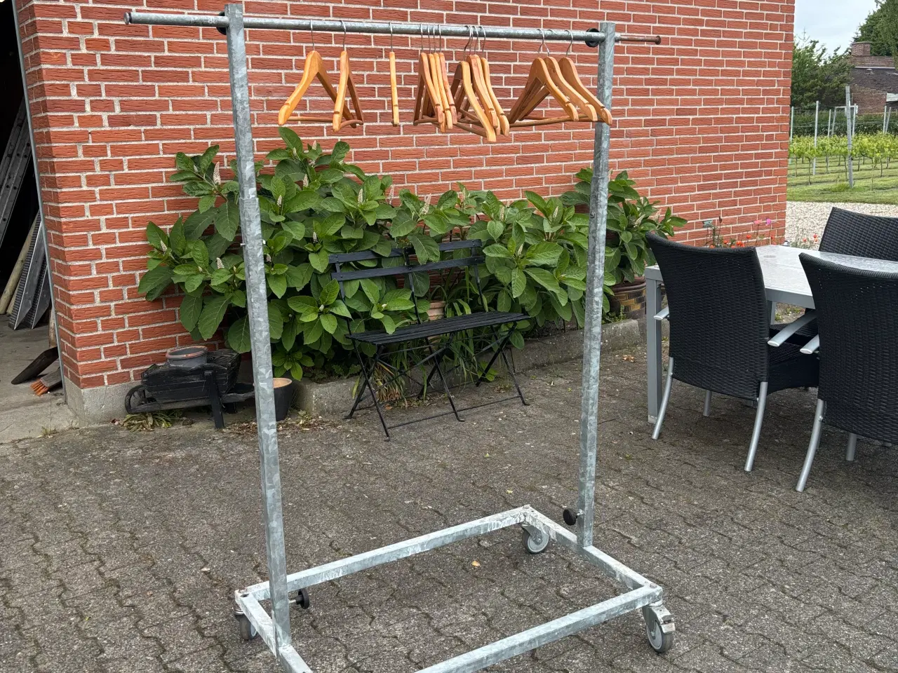 Billede 2 - Garderobestativ / tøjstativ  - kraftig kvalitet
