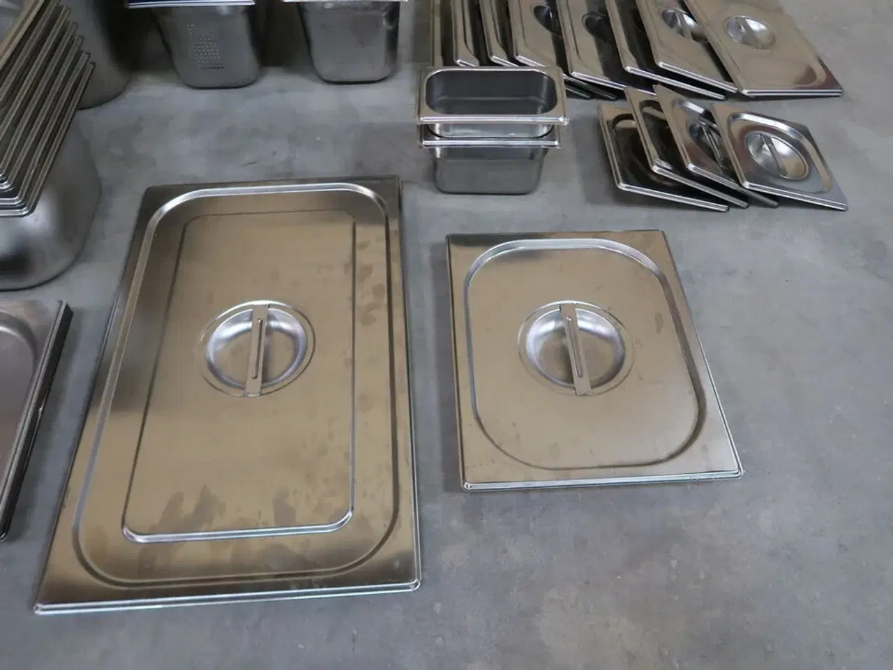 Billede 4 - 52 stk. ass. Rustfrit stål kantiner / låg