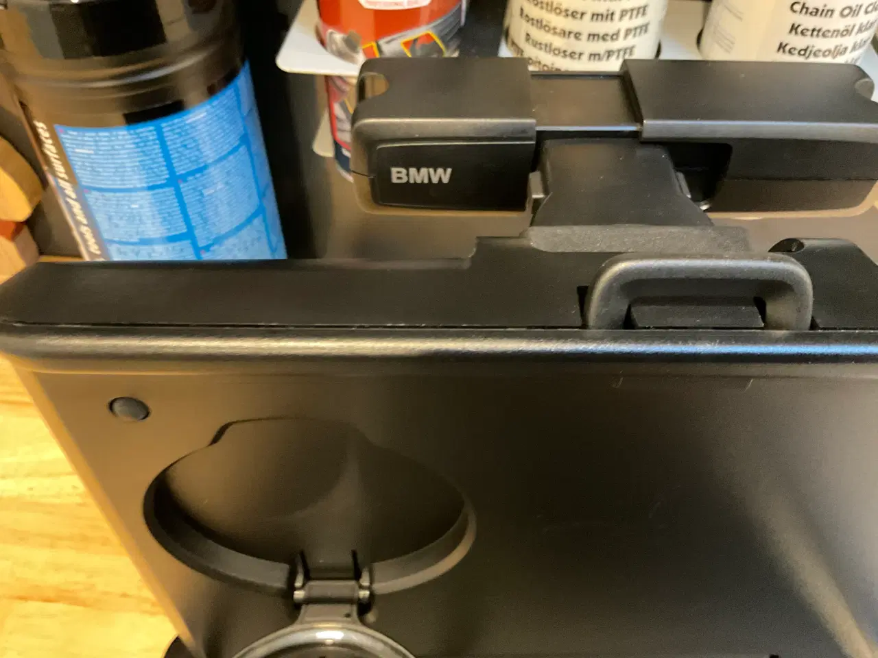 Billede 3 - Original holder til nakke støtte i Bmw