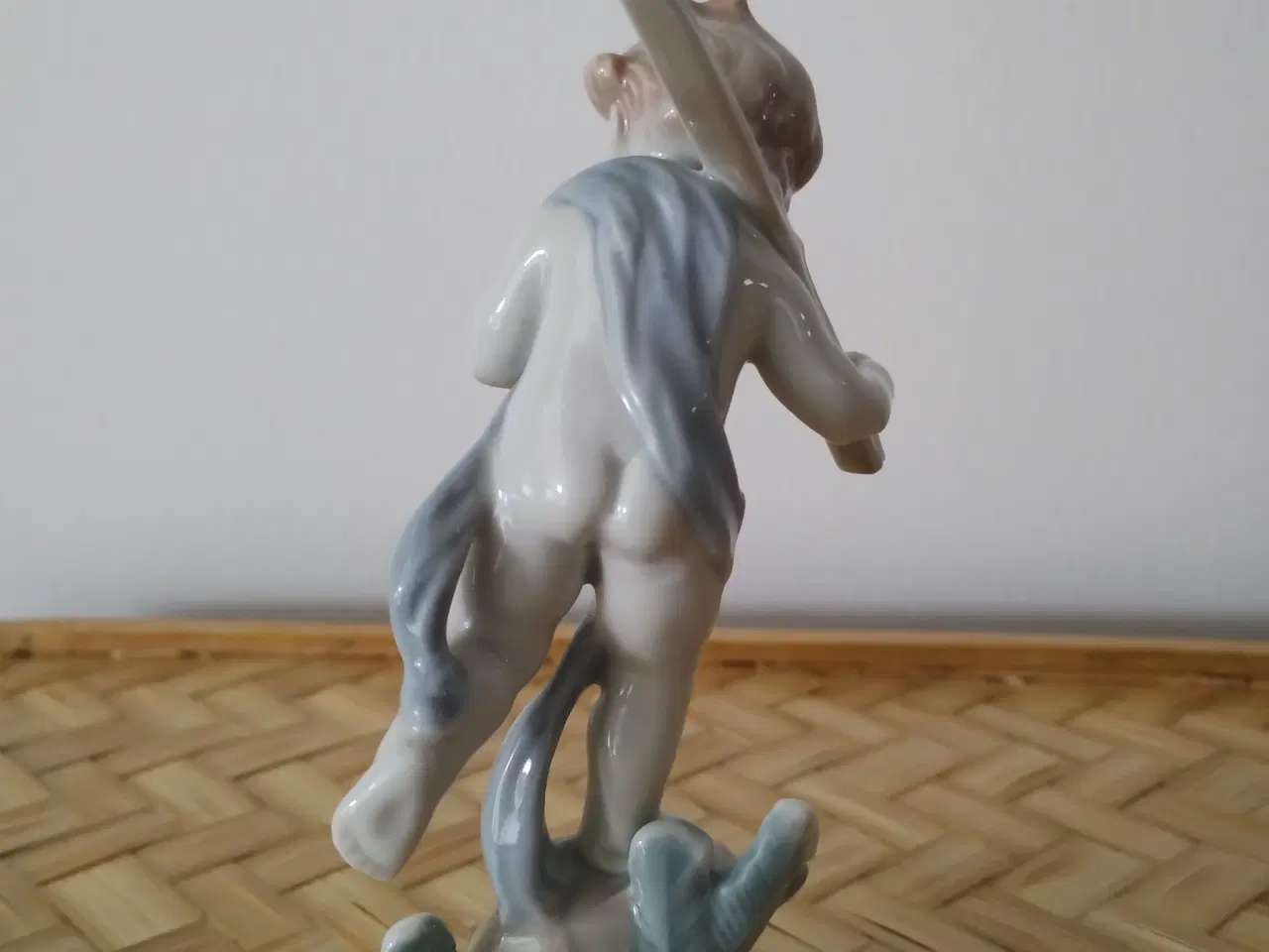 Billede 4 - Flot porcelæns figur