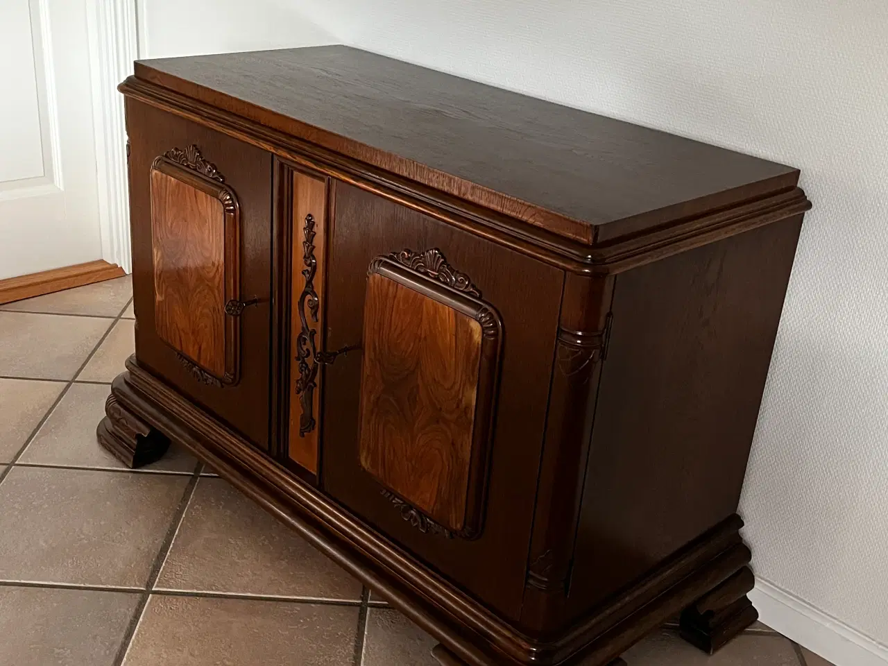 Billede 4 - Skænk, spejl og knagerække