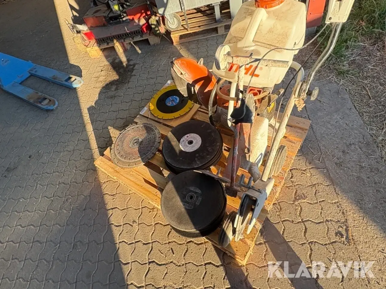 Billede 4 - Skæremaskine med vogn og klinger Stihl TS800