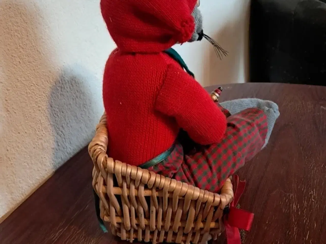 Billede 4 - Julemus i kurv