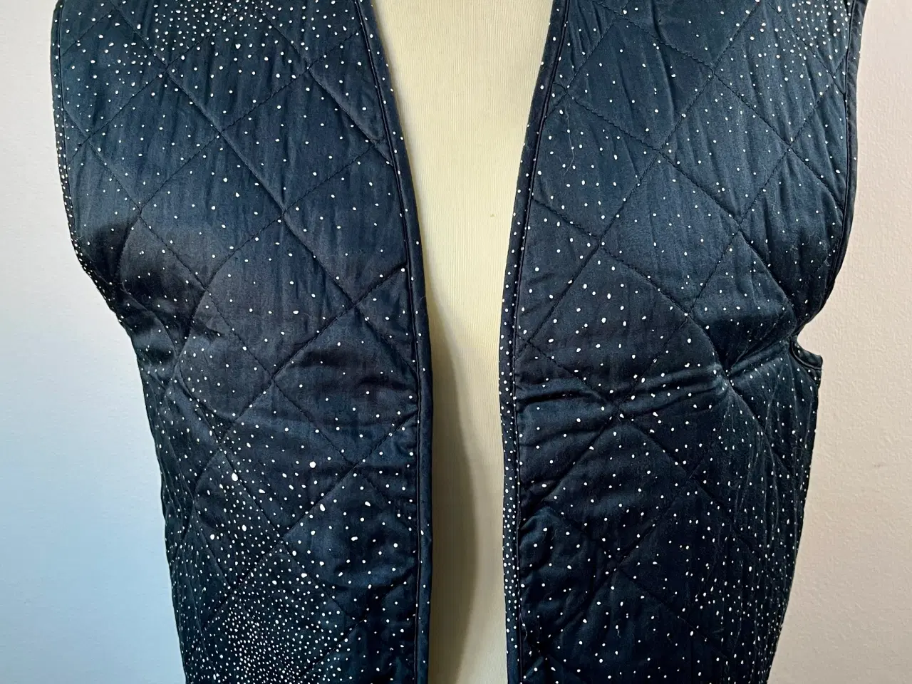 Billede 1 - Marimekko, vest, str. M