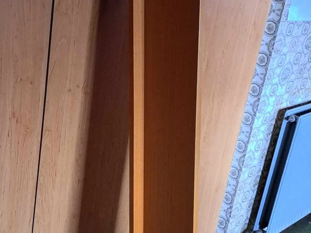 Billede 7 - Lys panel til at hænge over skabe til 2 pære, 