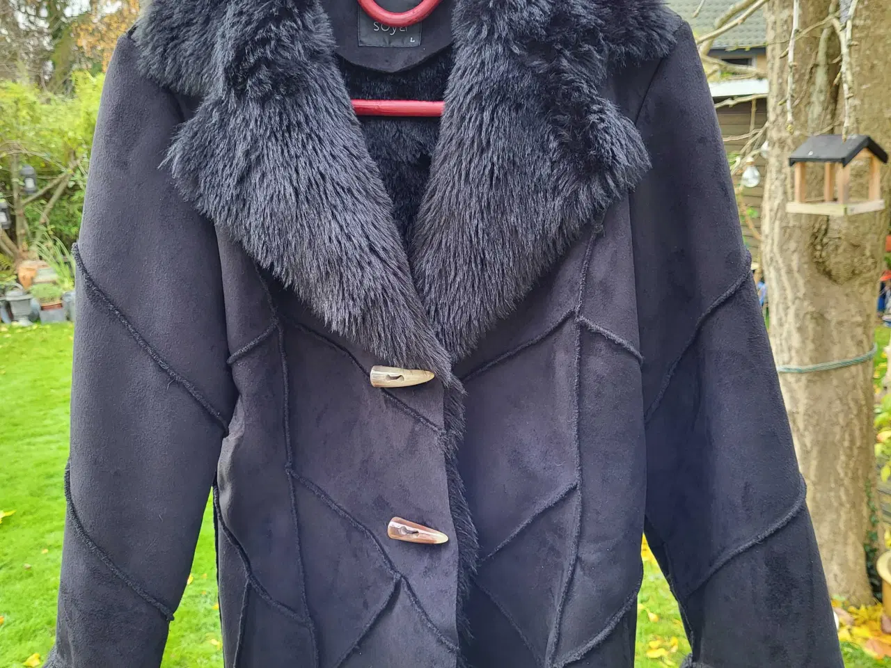 Billede 1 - Flot frakke i faux rulam/pels