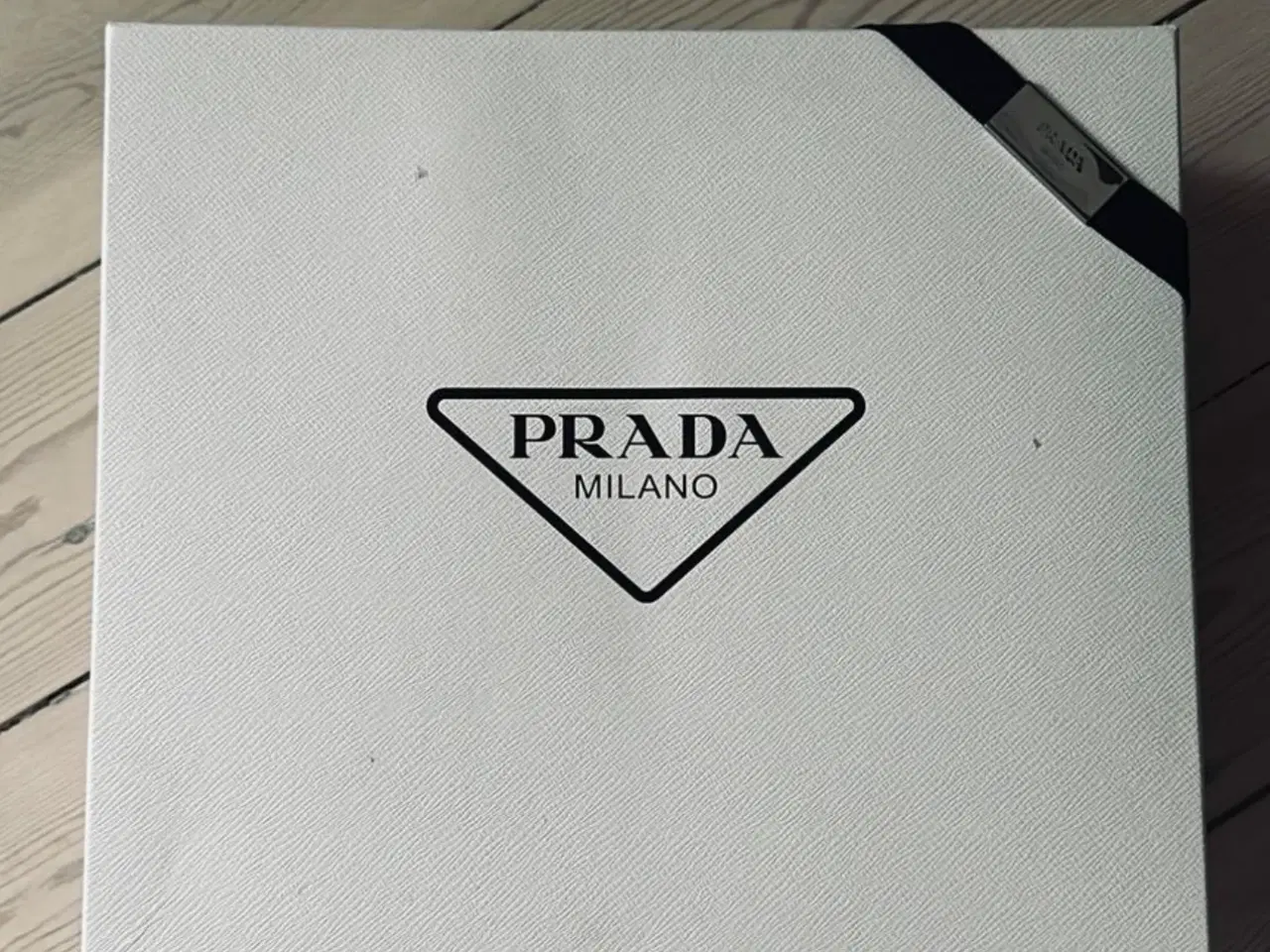 Billede 1 - Prada shoes for sale in very good condition.