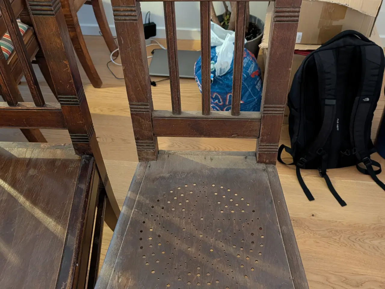 Billede 14 - Antikt spisebord med stole i egetræ