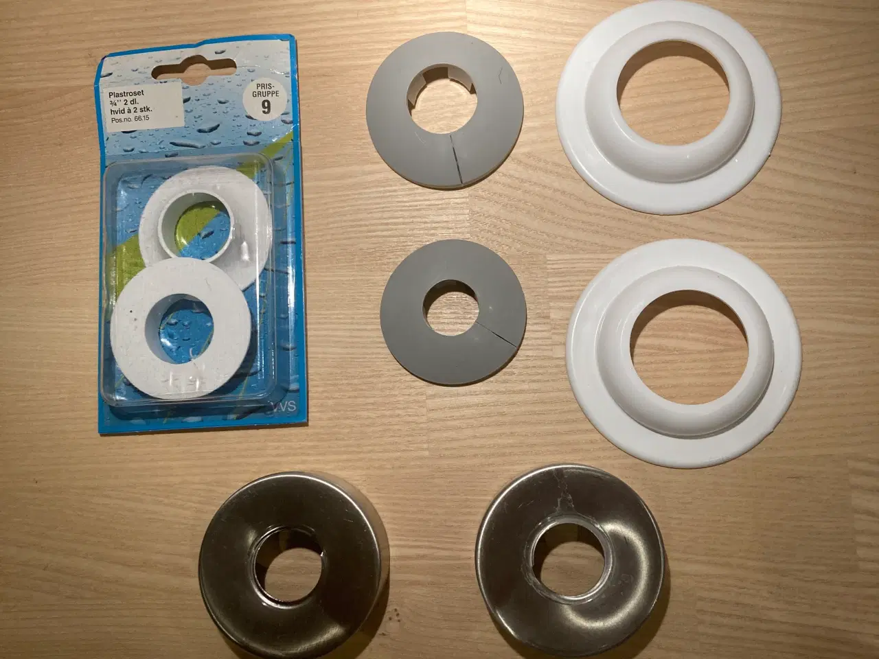 Billede 1 - Rosetter for rørgennemføringer