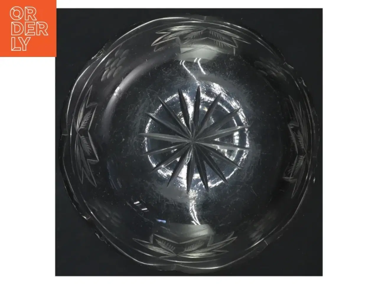 Billede 4 - Glasskål med bladmønster (str. Ø 16x6 cm)