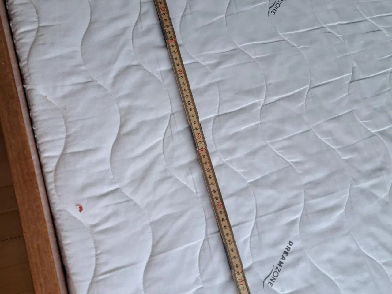 Billede 2 - BUD TAK, 2 TEAK-senge , rigtig pæne box madraser