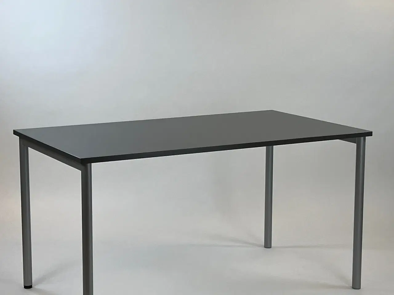 Billede 1 - Funktionelt bord | HolmrisB8