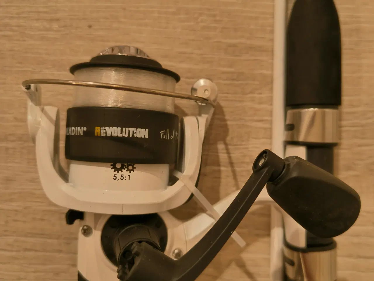 Billede 3 - Fiskestang & hjul sæt 5-25g 180cm