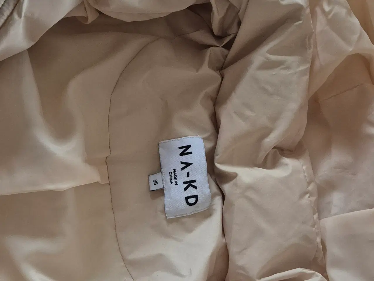 Billede 3 - Vinterjakke brugt få gange 