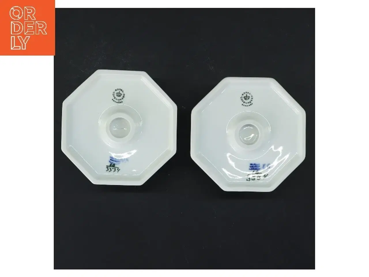 Billede 3 - Sæt med to stearinlysestager med blå blomst motiv, Royal Copenhagen (str. 2 stk 11 cm) fra Royal Copenhagen