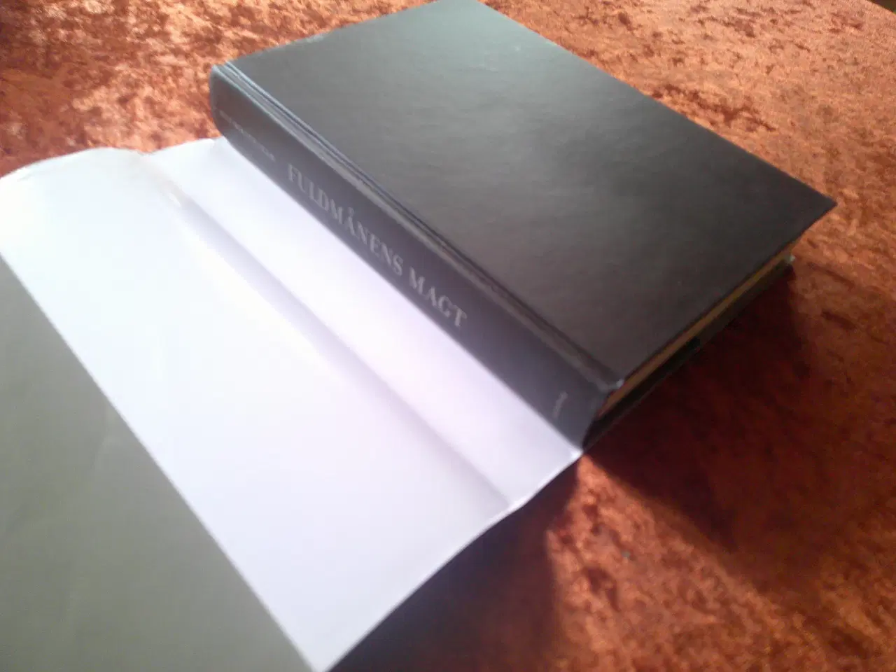 Billede 2 - Fuldmånens magt, Kit Whitfield