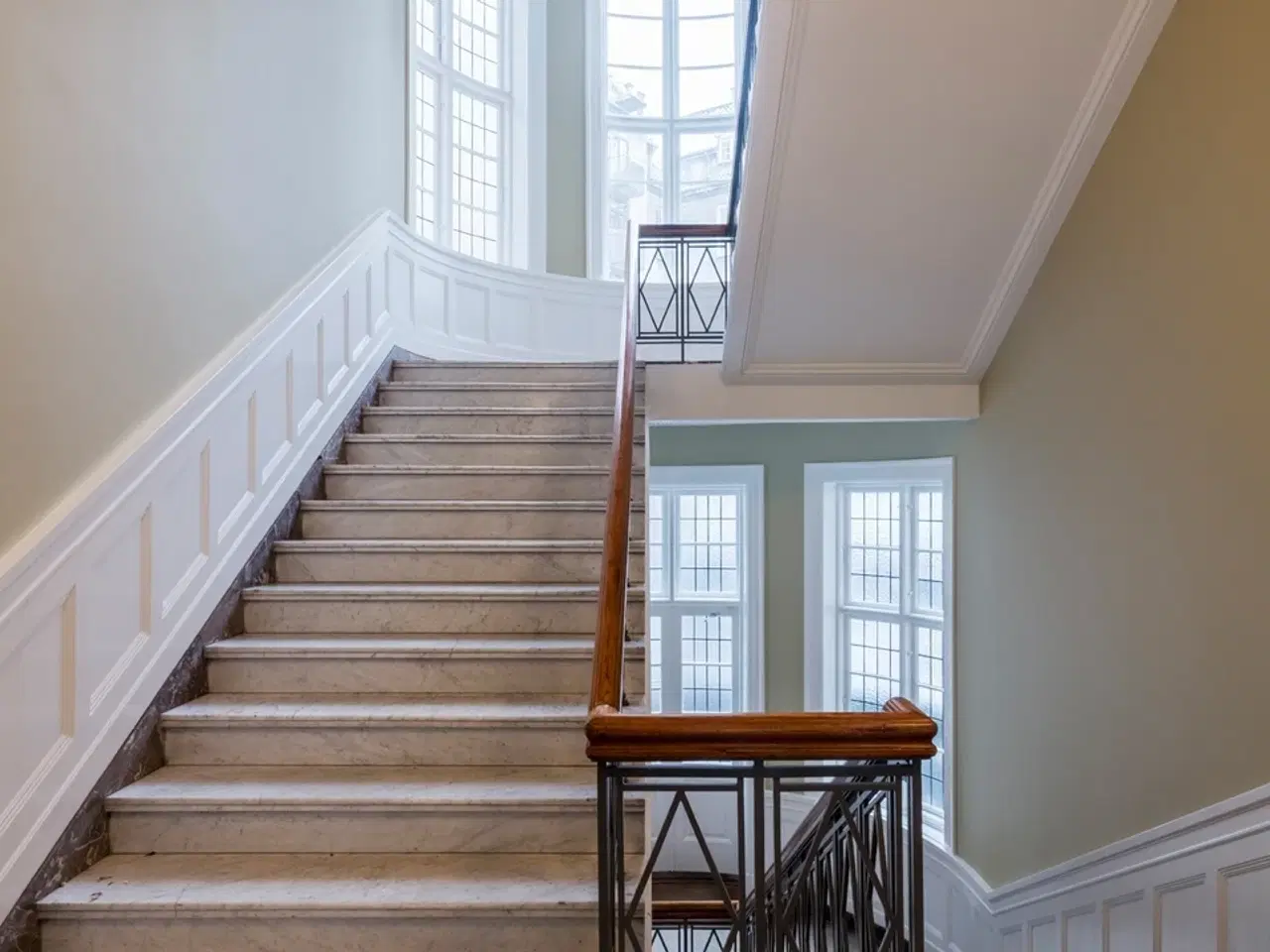 Billede 2 - Herskabelige kontorer i eftertragtetkvarter