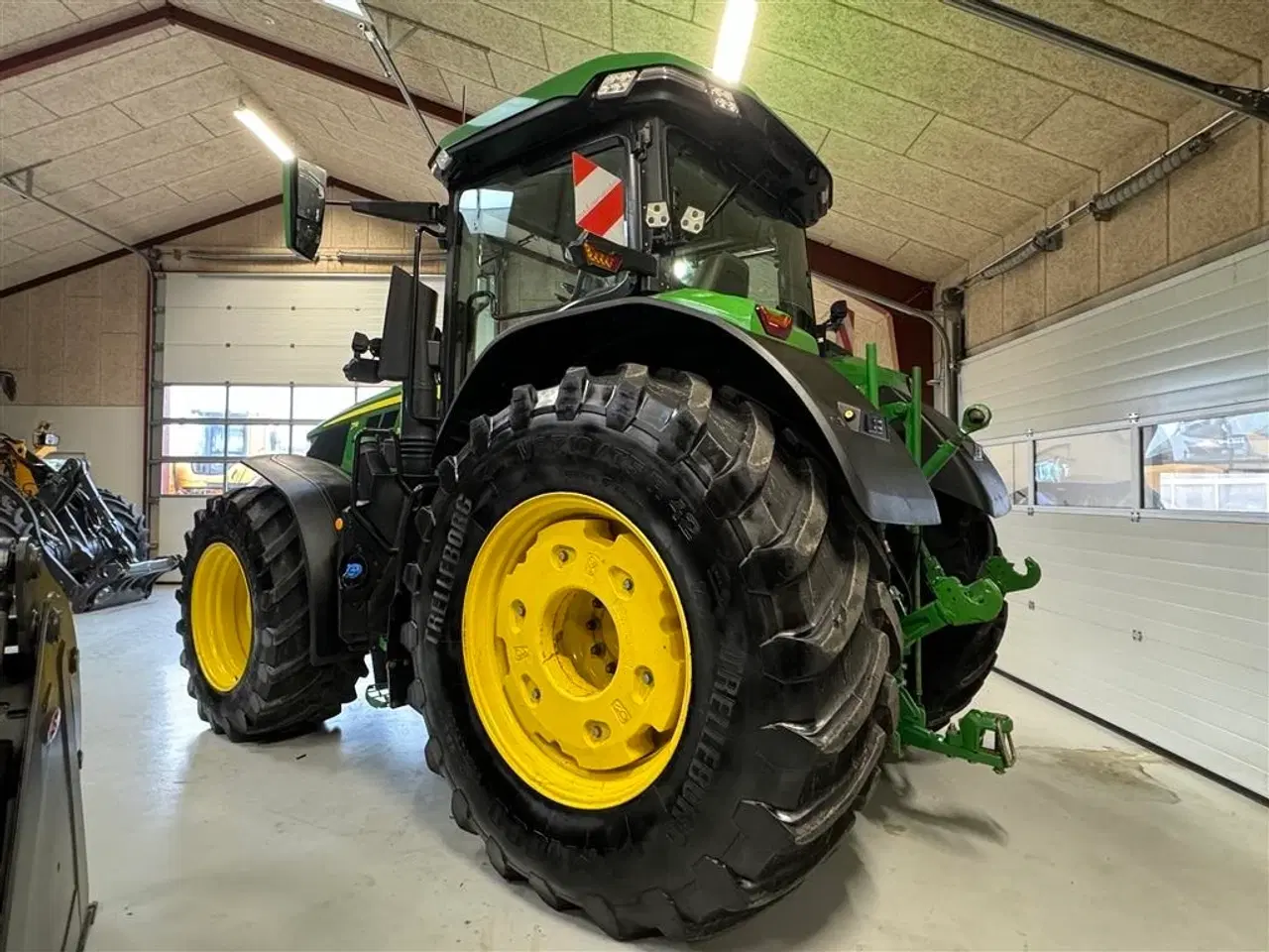 Billede 3 - John Deere 7R330 Signature Edition KUN 1600 TIMER OG FRONT PTO!