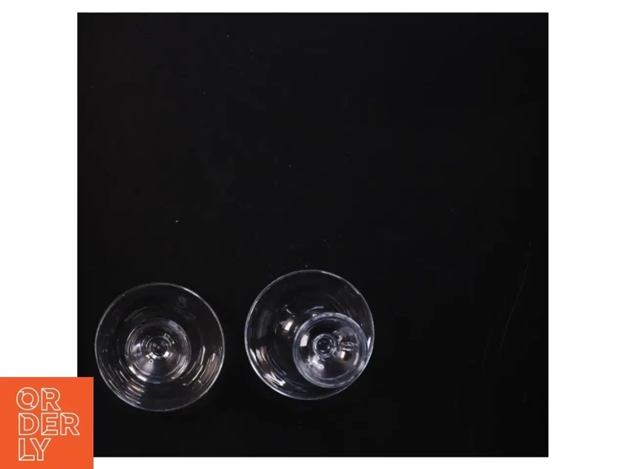 Billede 2 - Lysestager af glas (str. 16 x 10 cm og 8 x 10 cm)