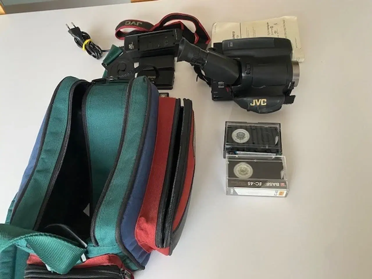 Billede 2 - JVC GR-AX460 Videokamera med tilbehør