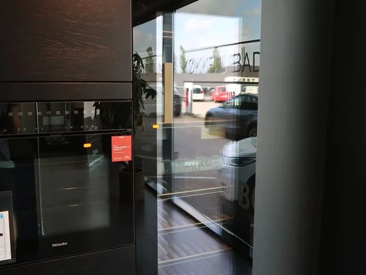 Billede 1 - Vinkøleskab MIELE KWT 6722 iG S