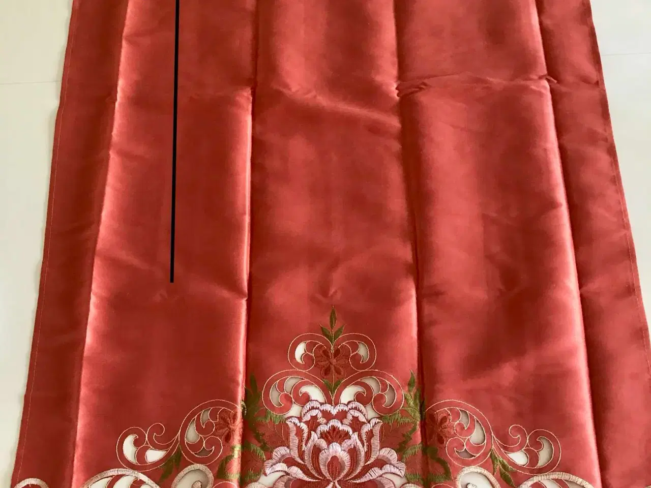 Billede 2 - Under gardin stykker